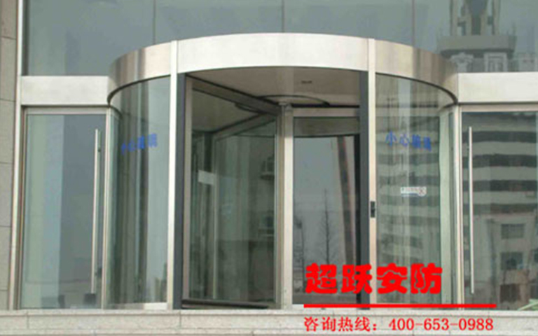 2013.11.8太原錦江之星國際飯店選用山西超躍自動(dòng)旋轉(zhuǎn)門